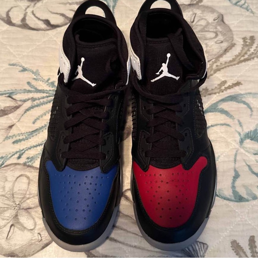 Jordan Mars 270 ‘Top 3’